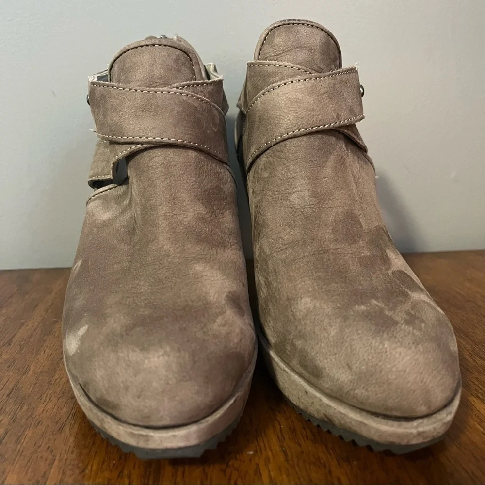 Eileen Fisher Brown Suede Ankle Wedge Heel 6.5